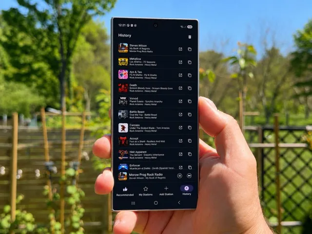 Radio station grid in Eter for Android